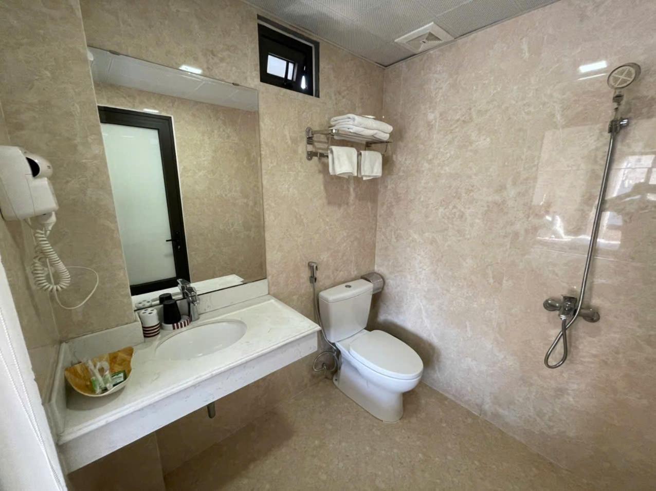 New Sun Hotel ฮาลอง ห้อง รูปภาพ