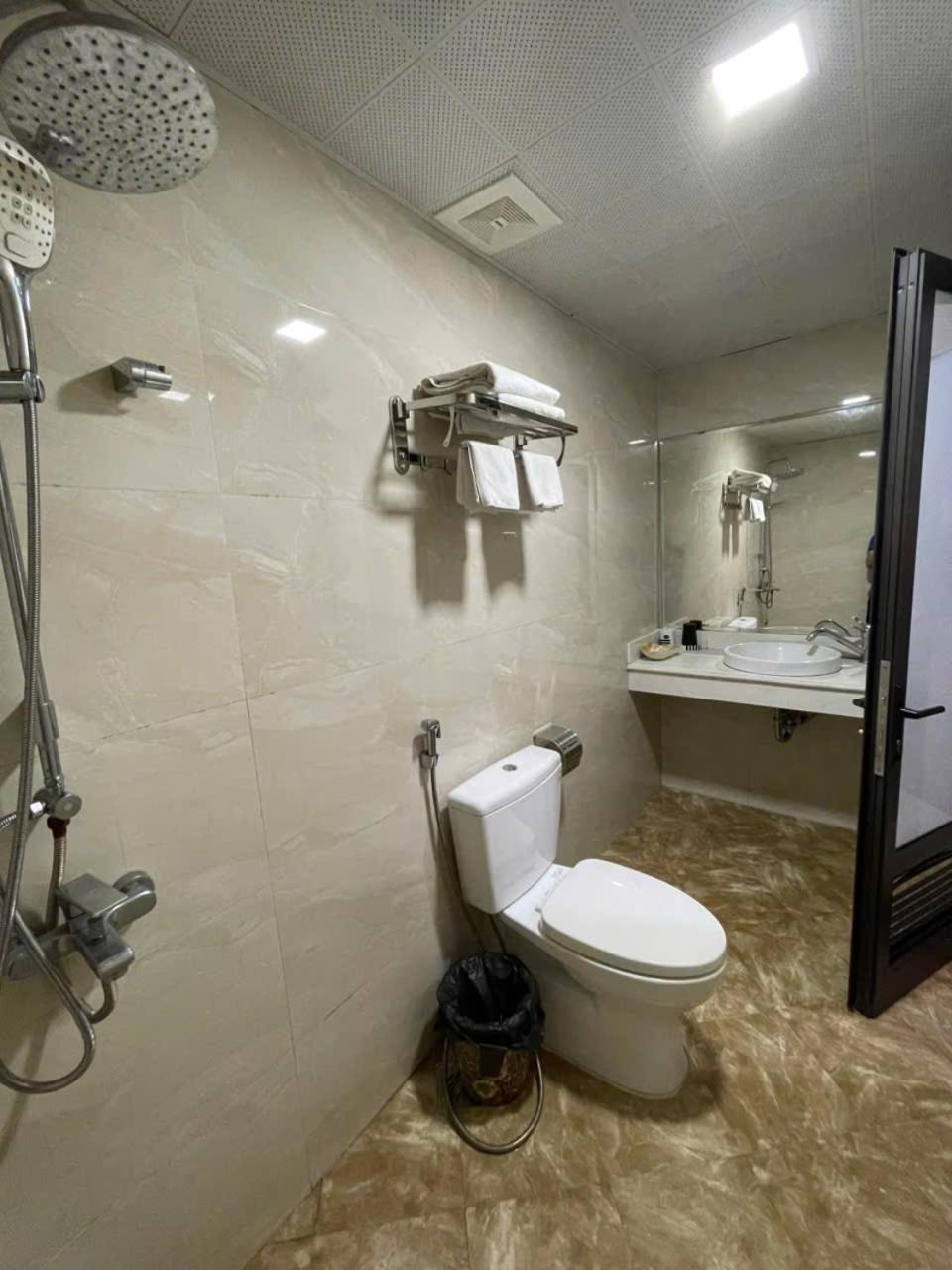 New Sun Hotel ฮาลอง ภายนอก รูปภาพ